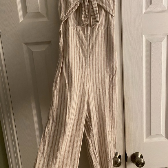 Abercrombie and Fitch linen jumpsuit - Picture 6 of 6